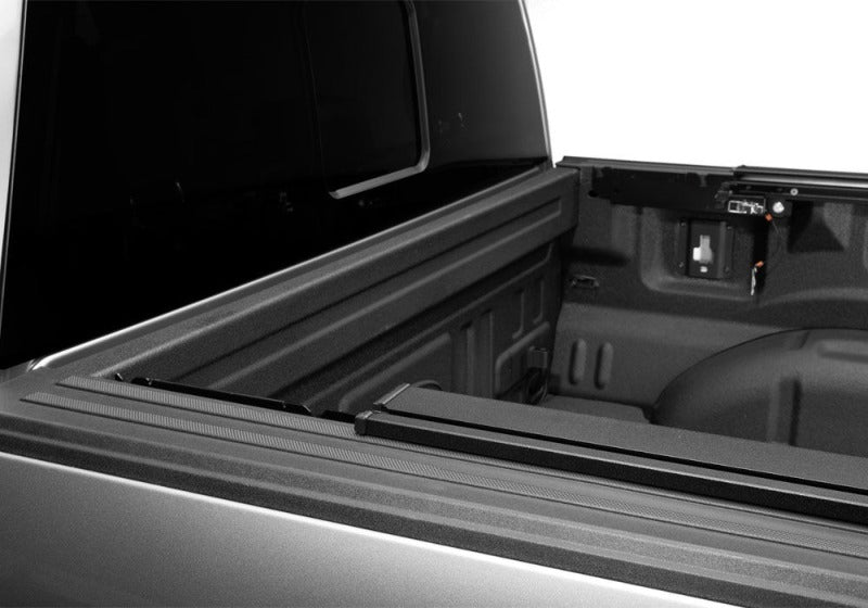 Retrax 15-20 Ford F-150 SuperCrew/SuperCab/Reg Cab 6.5ft Bed RetraxPRO EZ-Off FRC-4000